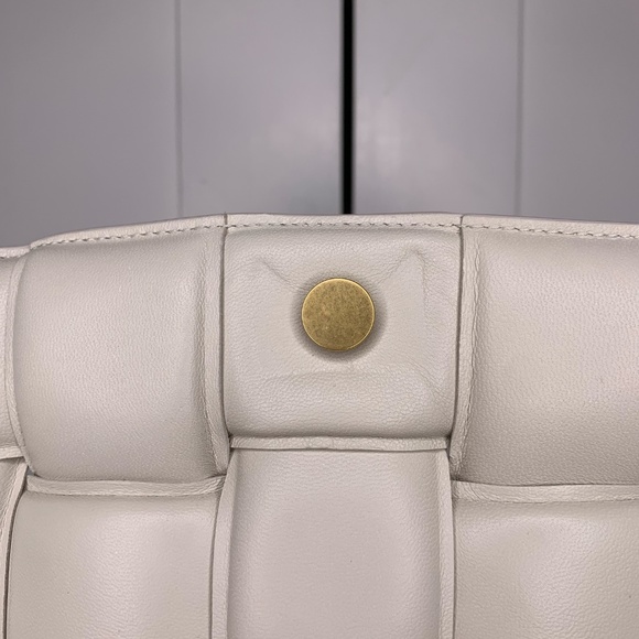 Bottega Veneta Padded Cassette Classic White Leather - Picture 7 of 16